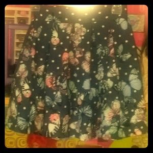 Adorable flowy skirt